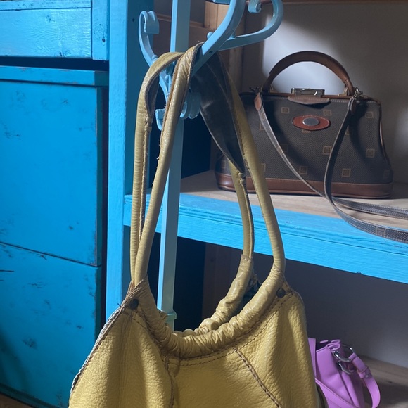 SOLD Lucky Brand Leather Tote Bag Yellow Vintage Pebbled - Picture 3 of 12